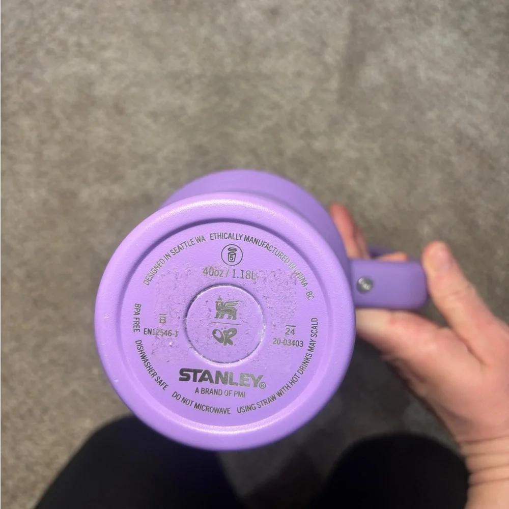Stanley x Olivia Rodrigo Purple Quencher H2.0 Flowstate 40oz Tumbler
